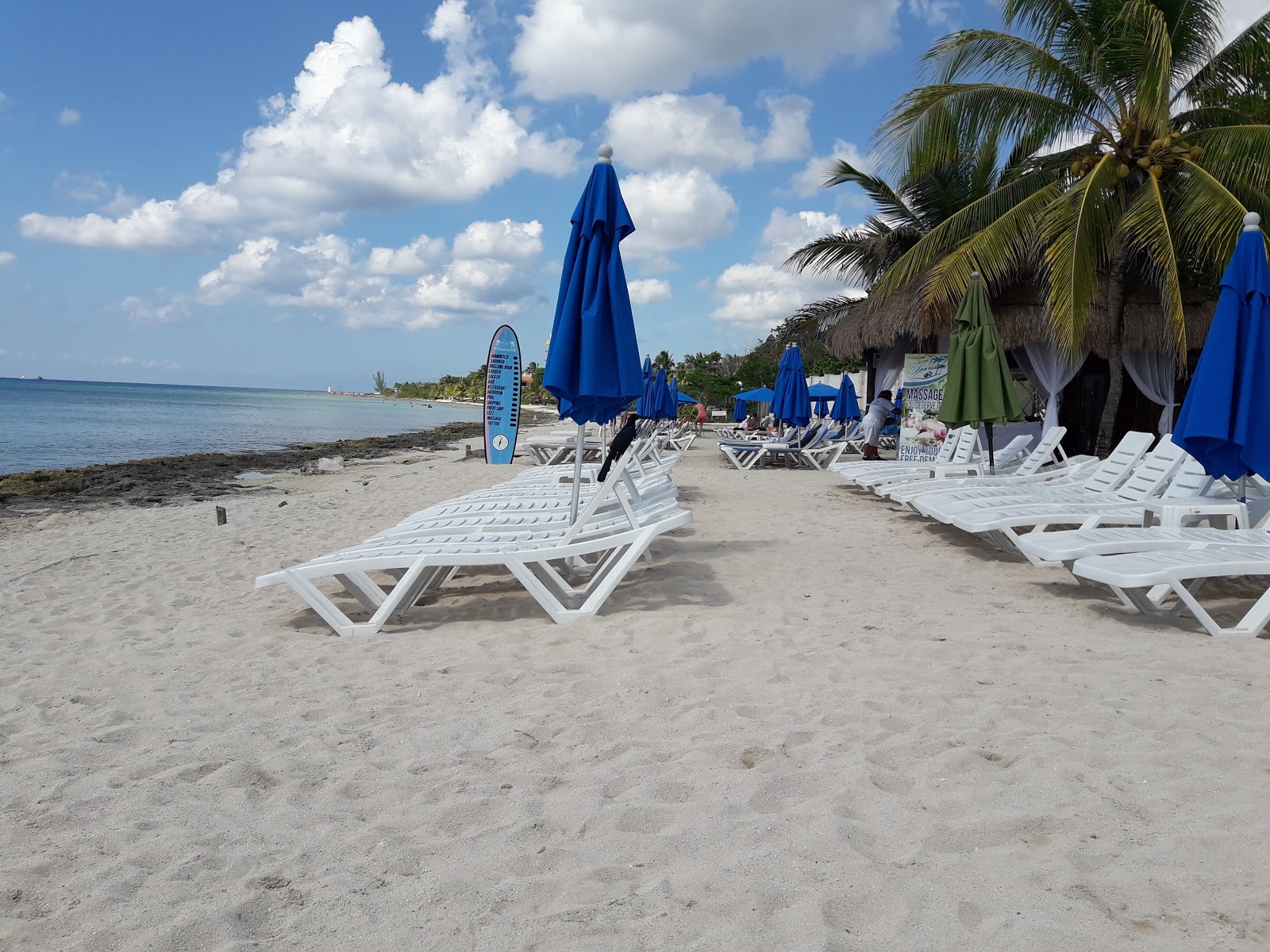 Fotografie cu Playa Uvas - locul popular printre cunoscătorii de relaxare
