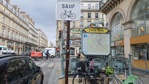 Belib Charging Station à Paris