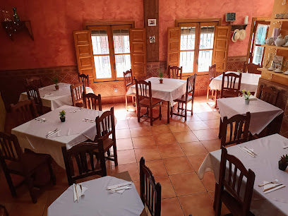 Restaurante La Fuente - C. Chorrillo, 28, 10412 Garganta la Olla, Cáceres, Spain