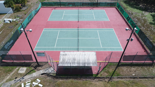 Tennis courts Panama