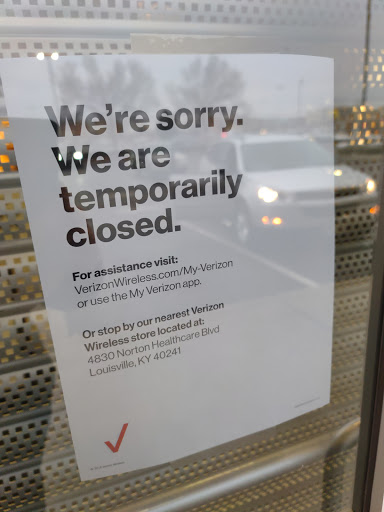 Cell Phone Store «Verizon», reviews and photos, 1118 Veterans Pkwy, Clarksville, IN 47129, USA