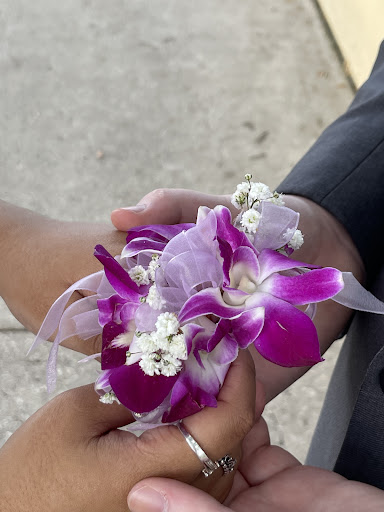 Florist «Elite Floral & Gift Shoppe», reviews and photos, 504 N Alafaya Trail #109, Orlando, FL 32828, USA