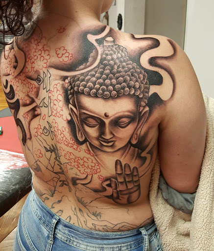 Tattoo Shop «Beautiful Sin Tattoos», reviews and photos, 245 N Queen St, Lancaster, PA 17603, USA