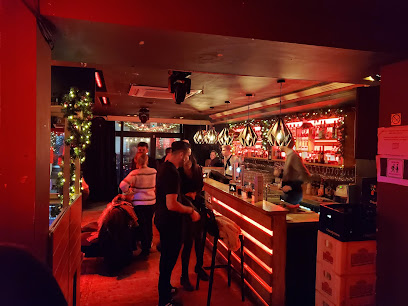Amalgame Karaoke Bar