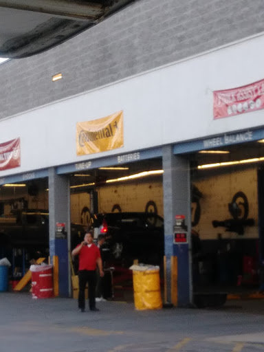 Auto Parts Store «Pep Boys Auto Parts & Service», reviews and photos, 254 W Olive Ave, Burbank, CA 91502, USA