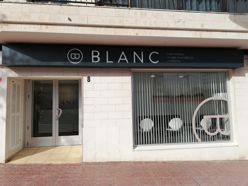 CLÍNICA BLANC - Odontología,  Cirugía Maxilofacial y Estética en Mahón, Baleares