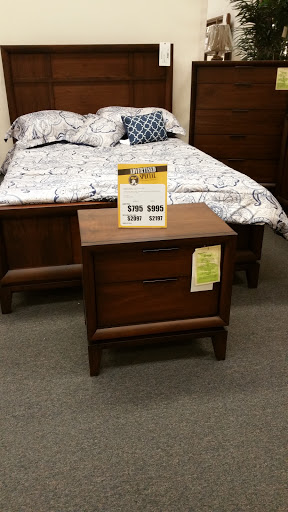 Furniture Store «The Dump Furniture Outlet», reviews and photos, 5700 NJ-42, Turnersville, NJ 08012, USA