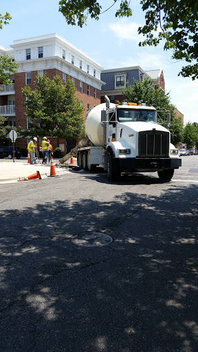 Auto Body Shop «Old Town Auto Body and Paint», reviews and photos, 510 N Fayette St, Alexandria, VA 22314, USA