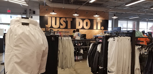 Sporting Goods Store «Nike Factory Store», reviews and photos, 4642 Factory Stores Blvd FF100, Myrtle Beach, SC 29579, USA