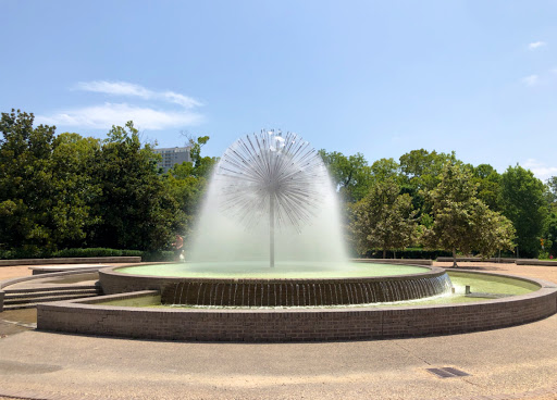 Gus S. Wortham Fountain, 2902 Allen Pkwy, Houston, TX 77019