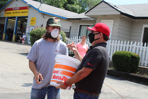 Auto Repair Shop «Velasquez Complete Auto Care», reviews and photos, 125 S Green Bay Rd, Waukegan, IL 60085, USA