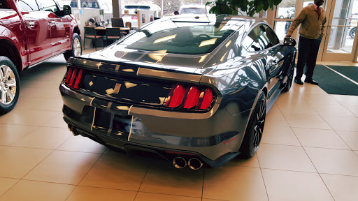 Car Dealer «Metropolitan Ford of Eden Prairie», reviews and photos, 12477 Plaza Dr, Eden Prairie, MN 55344, USA