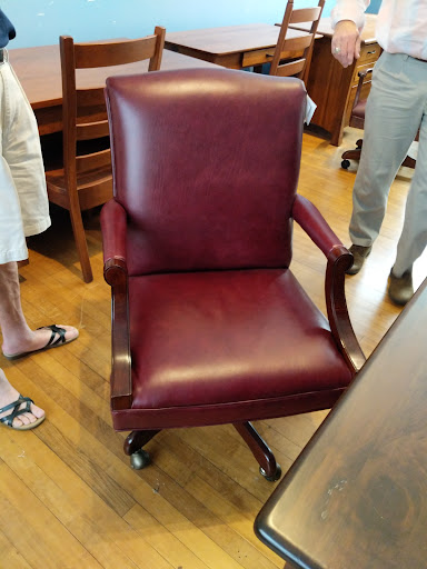 Mattress Store «The Rug Mattress & Furniture Store», reviews and photos, 40 W Calhoun St, Salem, VA 24153, USA