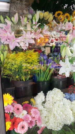 Florist «Ultima Florals», reviews and photos, 81-02 37th Ave, Jackson Heights, NY 11372, USA