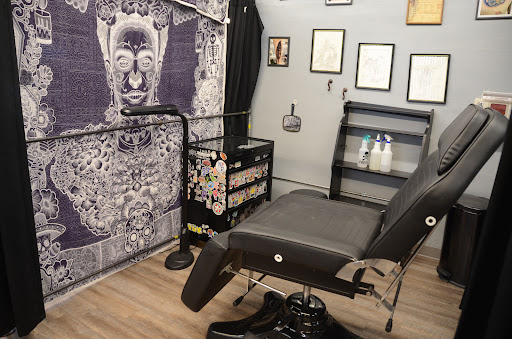 Explore bf name tattoo ideas, creative tattoo ideas in Platteville, available at Ye Old Tattoo Shoppe, llc