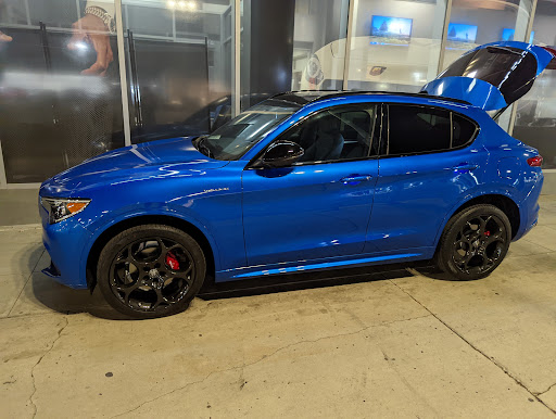 Van Nuys Alfa Romeo image
