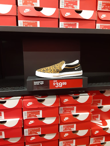 Sporting Goods Store «Nike Factory Store», reviews and photos, 20 City Blvd W #617, Orange, CA 92868, USA