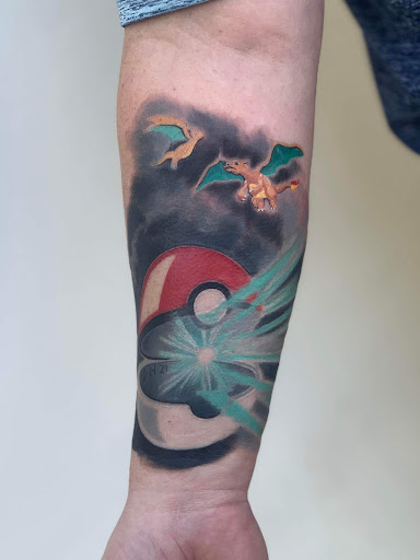 Tattoo Shop «Symbolic Tattoo», reviews and photos, 551 W Douglas Ave, Wichita, KS 67201, USA