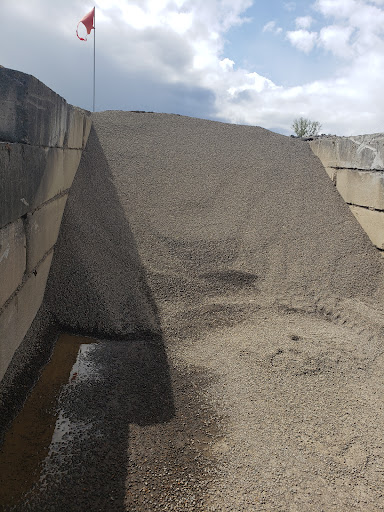 Landscaping Supply Store «Clackamas Landscape Supply Inc», reviews and photos