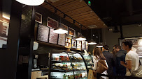 Atmosphère du Restaurant servant le petit-déjeuner Starbucks à Lyon - n°5