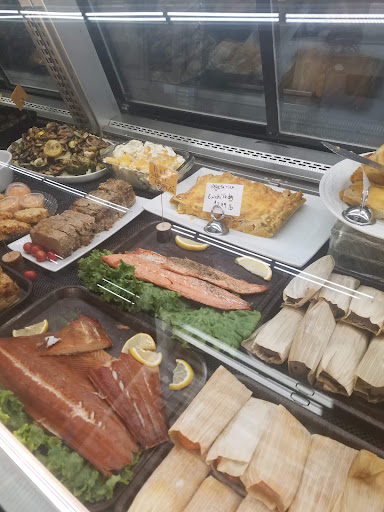 Grocery Store «Harvest Fresh Grocery & Deli», reviews and photos, 251 NE 3rd St, McMinnville, OR 97128, USA