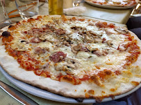 Pizza du Restaurant Café des Arcades à Valbonne - n°16