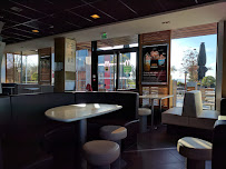 Atmosphère du Restauration rapide McDonald's à Moret-Loing-et-Orvanne - n°10