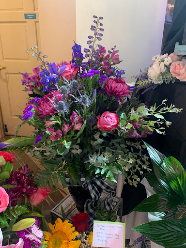 Florist «Razzle Dazzle Flowers & Gifts», reviews and photos, 7528 E Main St, Mesa, AZ 85207, USA