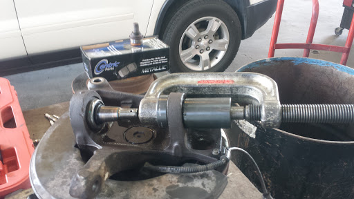 Auto Repair Shop «McIntyre Automotive», reviews and photos, 6003 Brittmoore Rd, Houston, TX 77041, USA