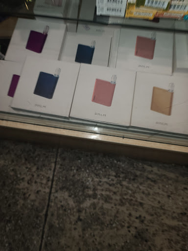 Tobacco Shop «Eric Smoke Shop», reviews and photos, 2270 N 75th Ave, Phoenix, AZ 85035, USA