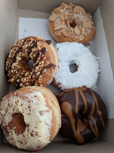 Donut Shop «Donut Kingdom», reviews and photos, 685 W Tennessee St, Tallahassee, FL 32304, USA