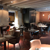 Atmosphère du Calad'in Comptoir - Restaurant Villefranche-sur-Saône à Gleize - n°4