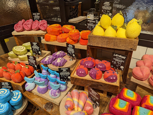 Cosmetics Store «LUSH», reviews and photos, 575 Bellevue Way NE #128, Bellevue, WA 98004, USA