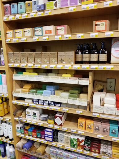 Natural Foods Store «Rainbow Blossom Natural Food Market Highlands», reviews and photos, 3046 Bardstown Rd, Louisville, KY 40205, USA