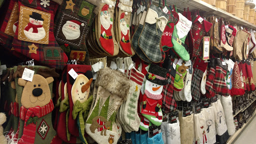 Craft Store «Hobby Lobby», reviews and photos, 255 W Roosevelt Rd, Lombard, IL 60148, USA