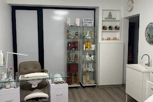 Vladie's Beauty salon de beauté, pédicure médicale et réflexologie plantaire image