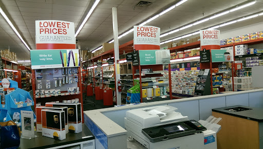 Office Supply Store «Staples», reviews and photos, 135 Bloomfield Ave, Bloomfield, NJ 07003, USA