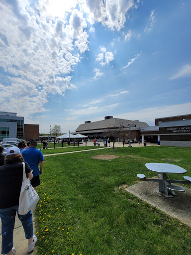 Gym «Robert I. Bickford Natatorium», reviews and photos, 10129-10207 Campus Way S, Largo, MD 20774, USA
