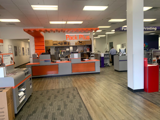 Print Shop «FedEx Office Print & Ship Center», reviews and photos, 1400 E Copeland Rd, Arlington, TX 76011, USA