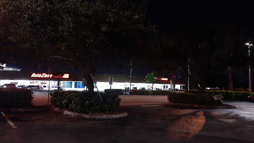 Auto Parts Store «AutoZone», reviews and photos, 925 E 8th Ave, Hialeah, FL 33010, USA