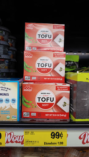 Grocery Store «Grocery Outlet Bargain Market», reviews and photos, 1203 N State St, Ukiah, CA 95482, USA