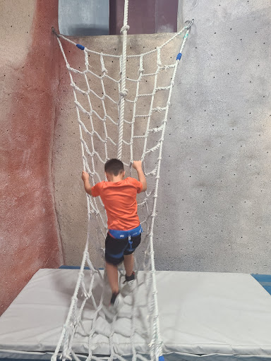 Rock Climbing Gym «inSPIRE Rock Indoor Climbing & Team Building Center», reviews and photos, 403 E Louetta Rd, Spring, TX 77373, USA