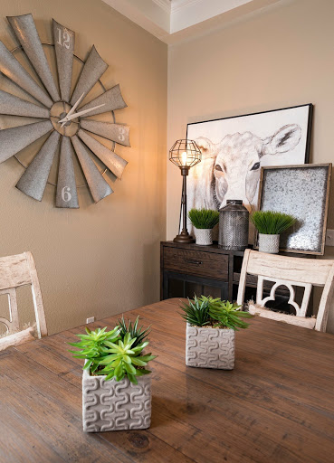 Furniture Store «La-Z-Boy Furniture Galleries», reviews and photos, 1737 E Independence St, Springfield, MO 65804, USA