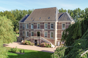 Le Petit Château De Conteville image