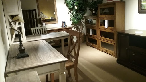 Furniture Store «Gibson Furniture and Patio», reviews and photos, 141 N Water Ave, Gallatin, TN 37066, USA