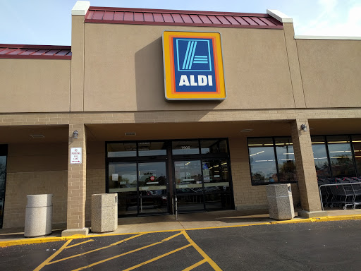 Supermarket «ALDI», reviews and photos, 7905 Golf Rd, Morton Grove, IL 60053, USA