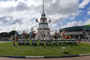 Roundabout of Cirandeiros image