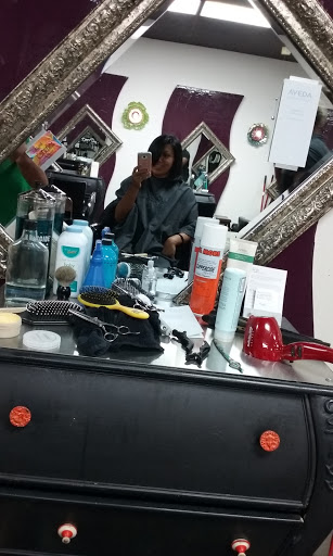 Beauty Salon «Salon Estetica An AVEDA Concept Spa», reviews and photos, 10435 Gibsonton Dr, Riverview, FL 33578, USA