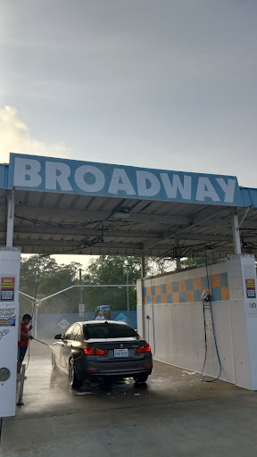 Broadway Car Wash en La Porte