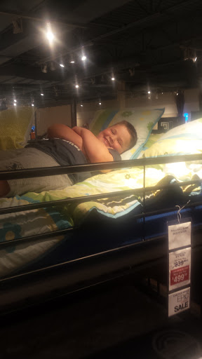 Furniture Store «Gardner-White Furniture», reviews and photos, 7680 Telegraph Rd, Taylor, MI 48180, USA